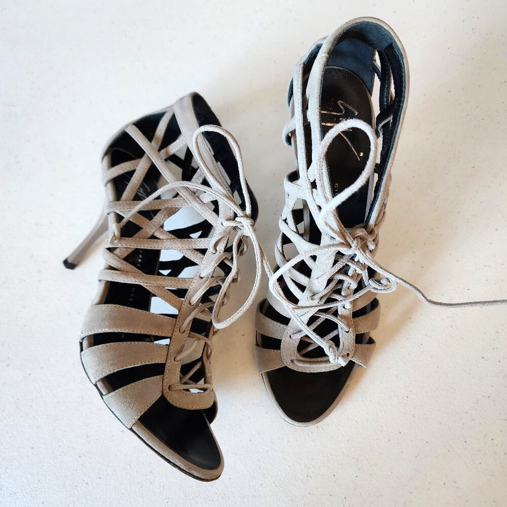 Giuseppe Zanotti size 37 Beige and Black Strappy Sandals